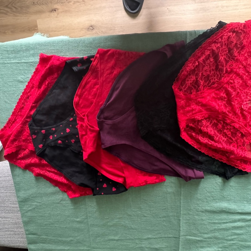 Bundle Victoria’s Secret panties